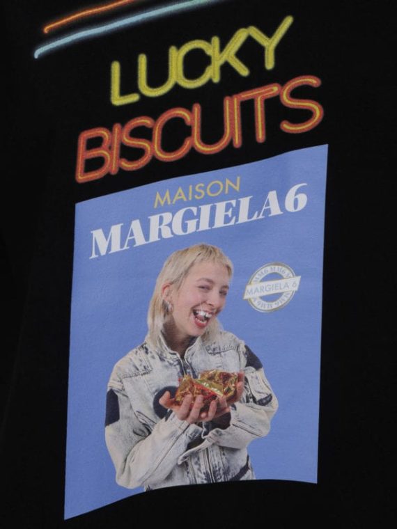 iKRIX-mm6-maison-margiela-t-shirts-cotton-lucky-biscuits-t-shirt-00000237378f00s003-min