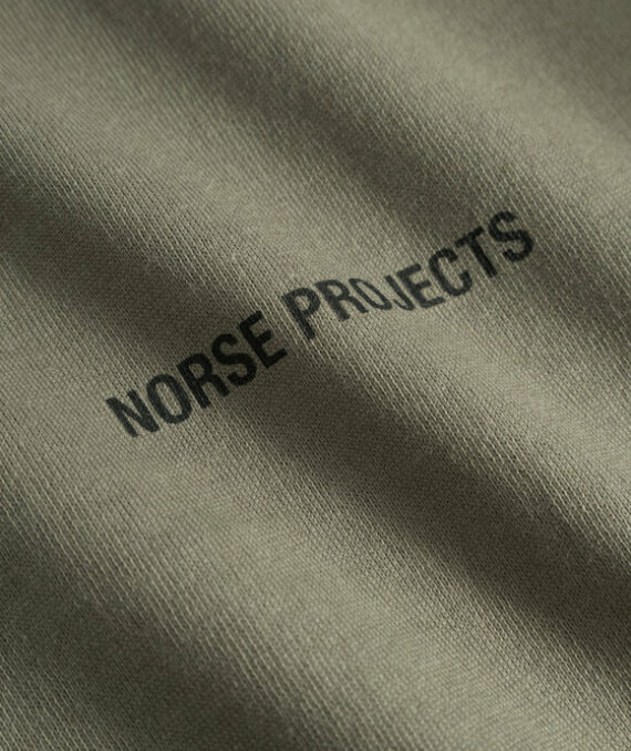 norse-projects-johannes-organic-logo-t-shirt_580x690c (3)