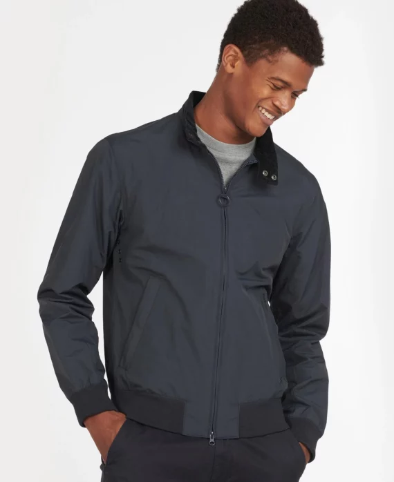 MCA0412NY71_SS21_front_model_1