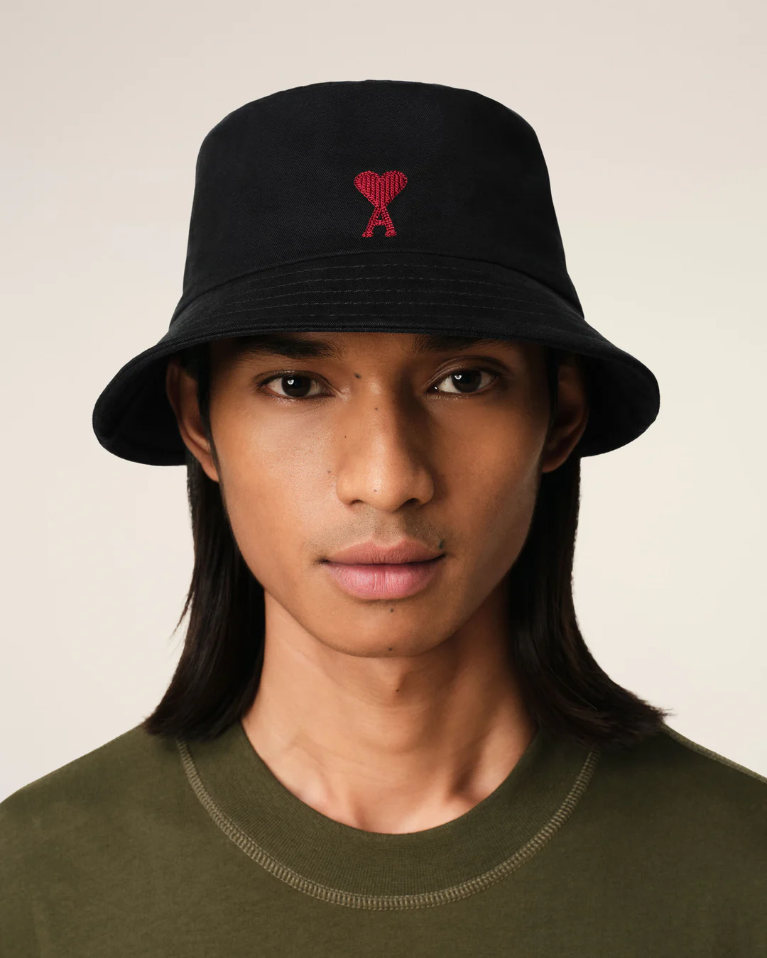 UHA246.AW0041_84fb3423-4e57-4dc6-a9cc-4c2105adbcf1