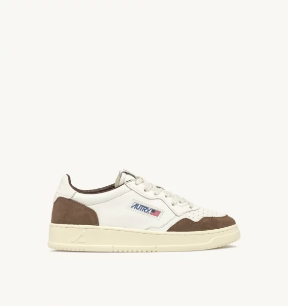 SNEAKERS-MEDALIST-LOW-IN-PELLE-E-SUEDE-BIANCA-E-CIGAR-AUTRY_4815_dettaglio