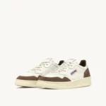 SNEAKERS-MEDALIST-LOW-IN-PELLE-E-SUEDE-BIANCA-E-CIGAR-AUTRY_51445_dettaglio