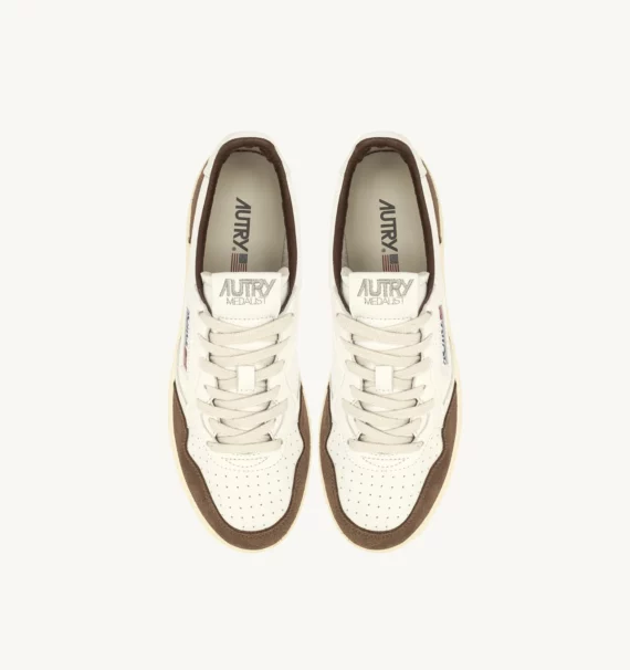 SNEAKERS-MEDALIST-LOW-IN-PELLE-E-SUEDE-BIANCA-E-CIGAR-AUTRY_51448_dettaglio