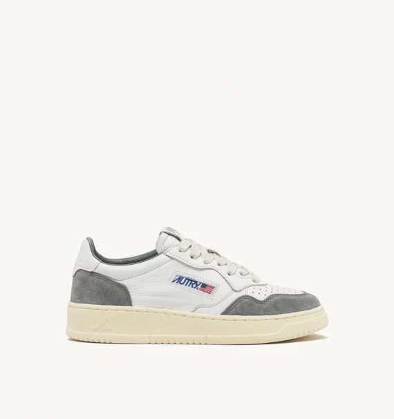 SNEAKERS-MEDALIST-LOW-IN-PELLE-E-SUEDE-BIANCA-E-GRIGIA-AUTRY_4817_dettaglio