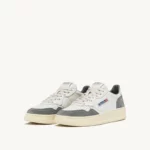 SNEAKERS-MEDALIST-LOW-IN-PELLE-E-SUEDE-BIANCA-E-GRIGIA-AUTRY_51450_dettaglio