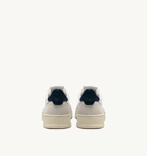 SNEAKERS-MEDALIST-LOW-IN-SUEDE-E-PELLE-BIANCA-E-BLUE-AUTRY_41691_dettaglio