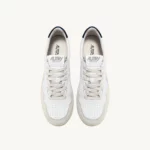 SNEAKERS-MEDALIST-LOW-IN-SUEDE-E-PELLE-BIANCA-E-BLUE-AUTRY_41693_dettaglio
