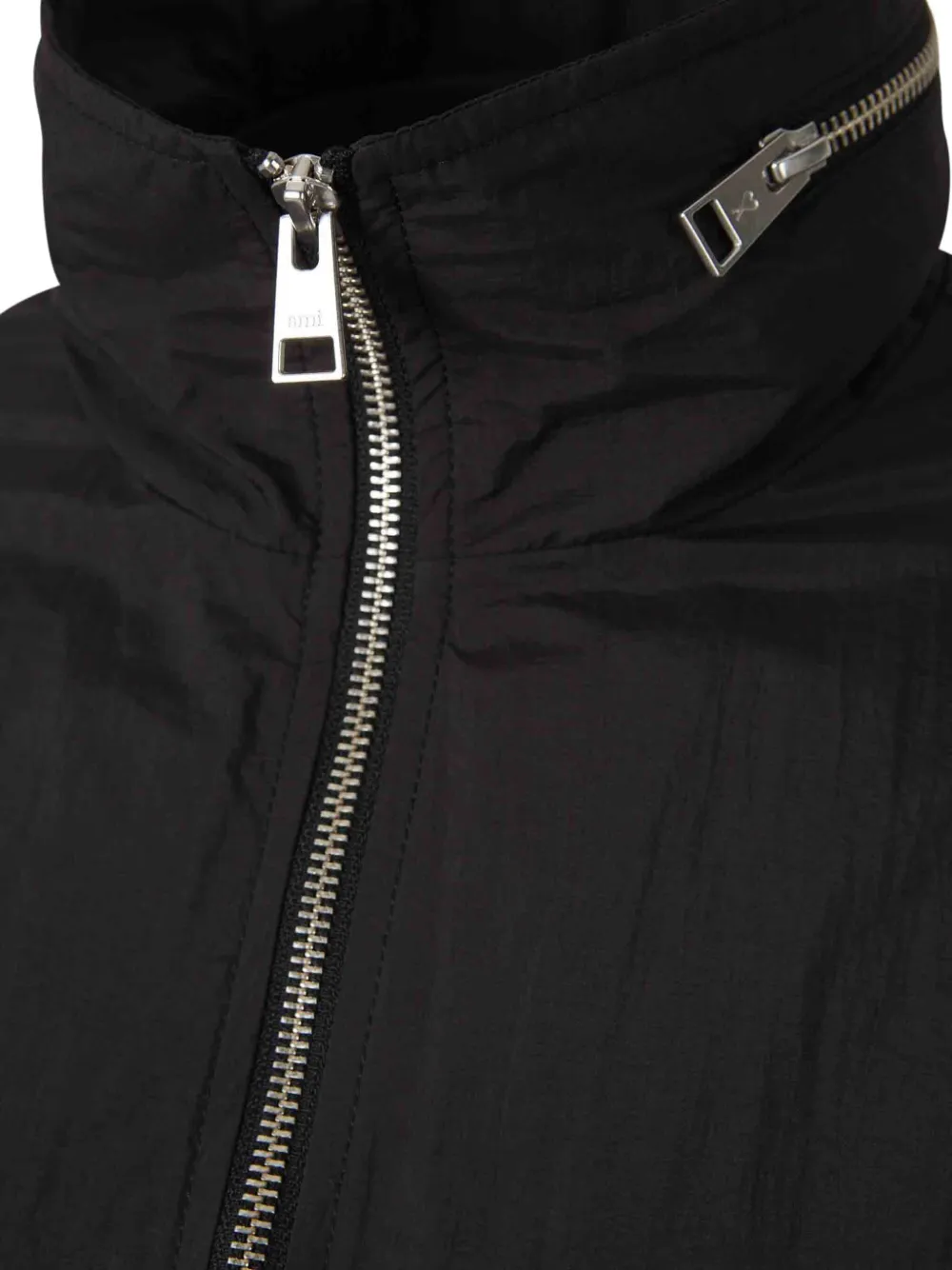 28291106_57683573_1000