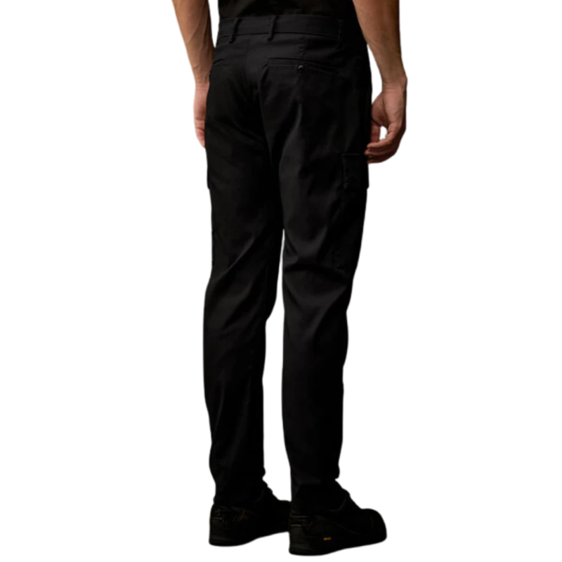 cp-company-pantalon-cargo-panama-nylon-noir-metropolis-series- (2)