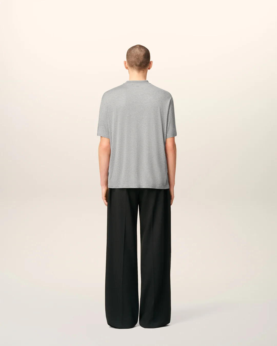 UTS333.JE0124_a4624219-990c-470e-8160-b027f40cda73