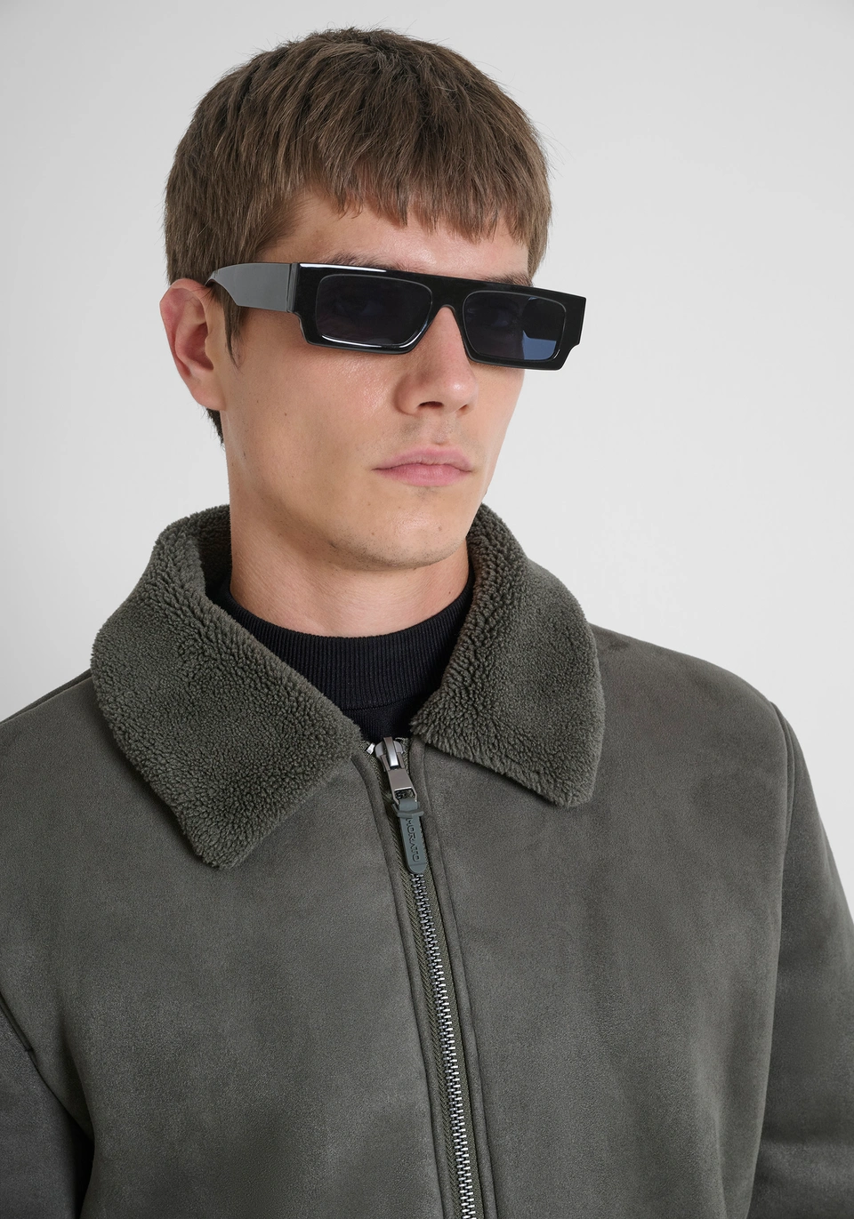 mmco00934-fa210093-4089_04